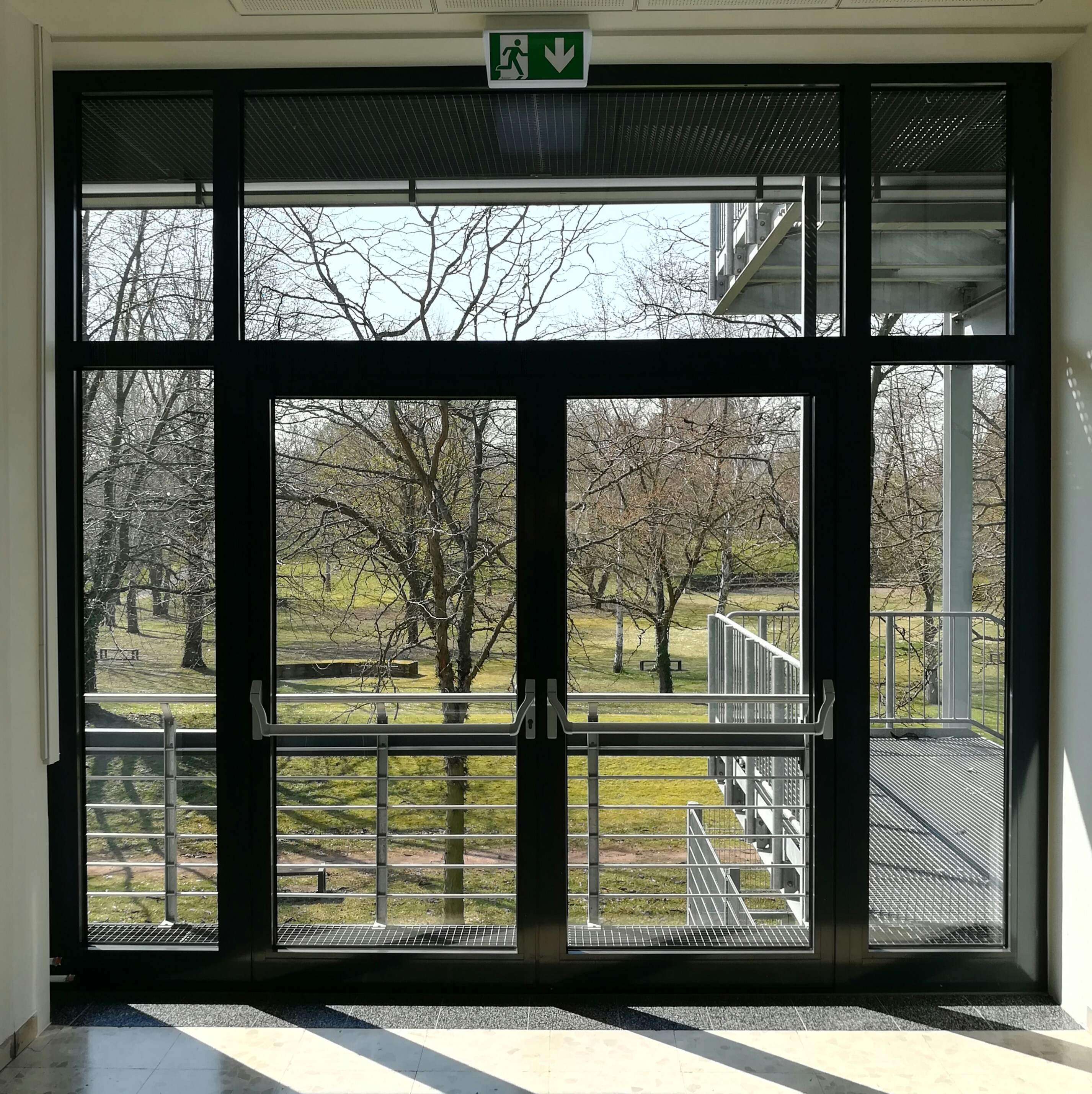 Aluminium shopfront